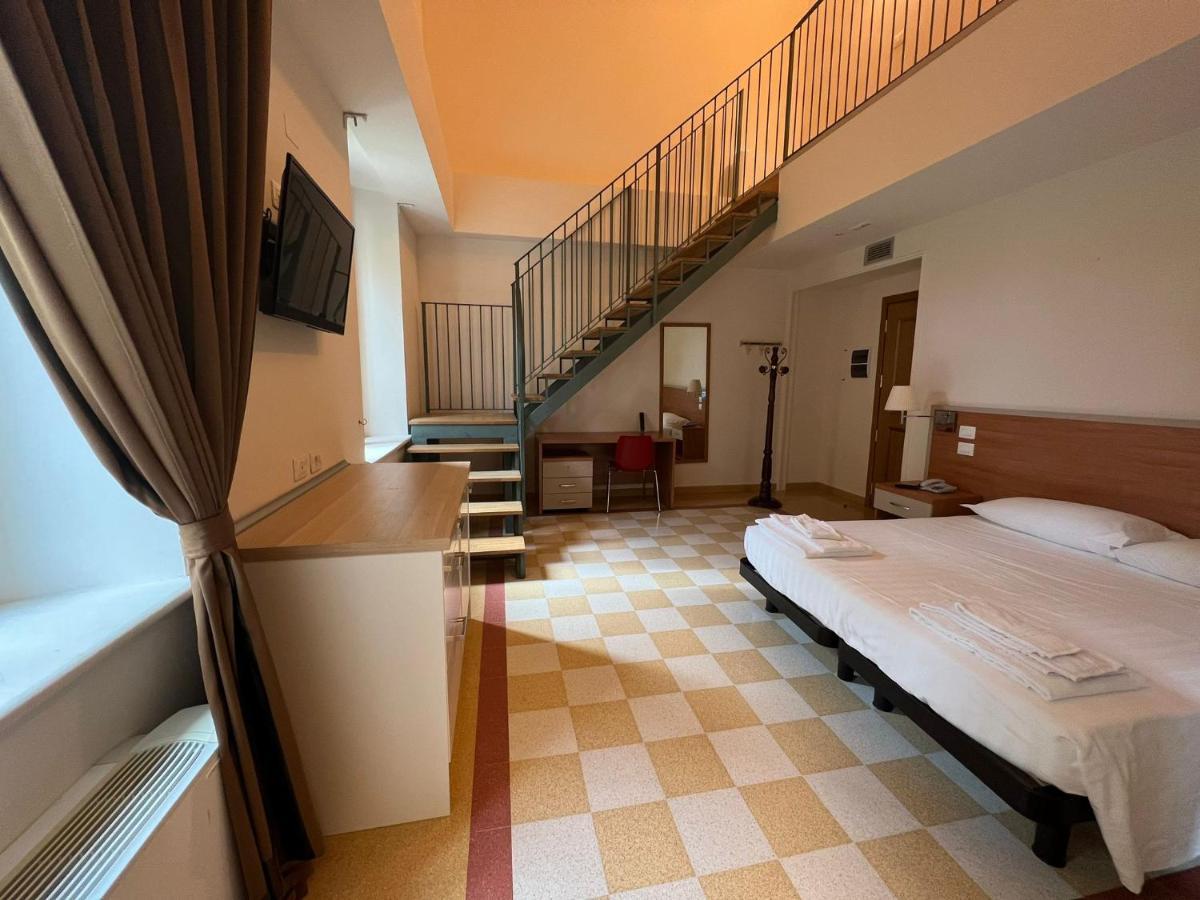 Domus Stella Maris - Casa Per Ferie Otel Ancona Dış mekan fotoğraf