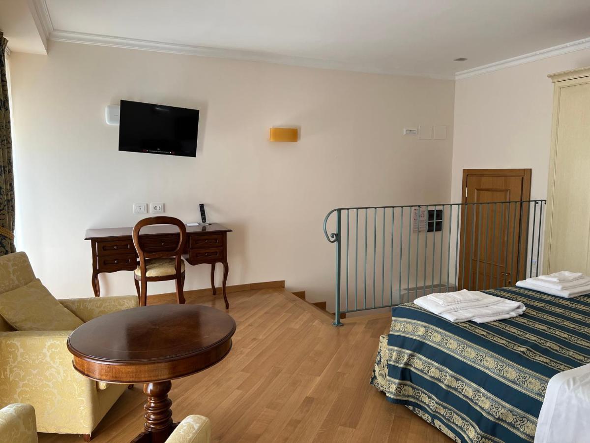 Domus Stella Maris - Casa Per Ferie Otel Ancona Dış mekan fotoğraf