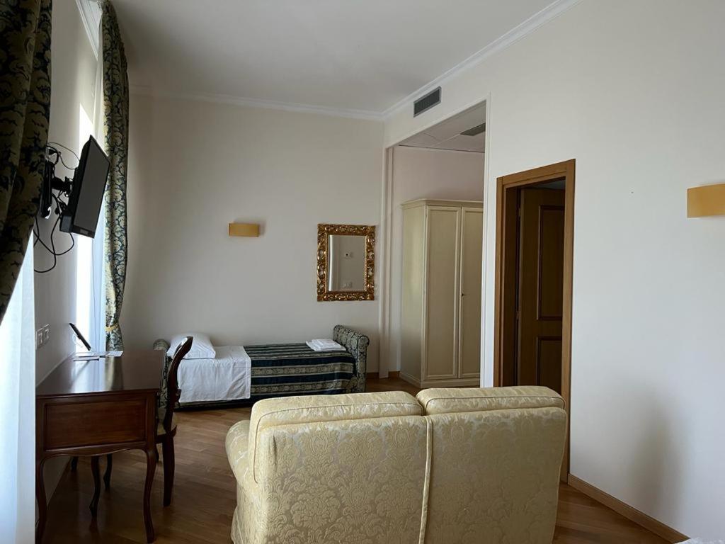 Domus Stella Maris - Casa Per Ferie Otel Ancona Dış mekan fotoğraf